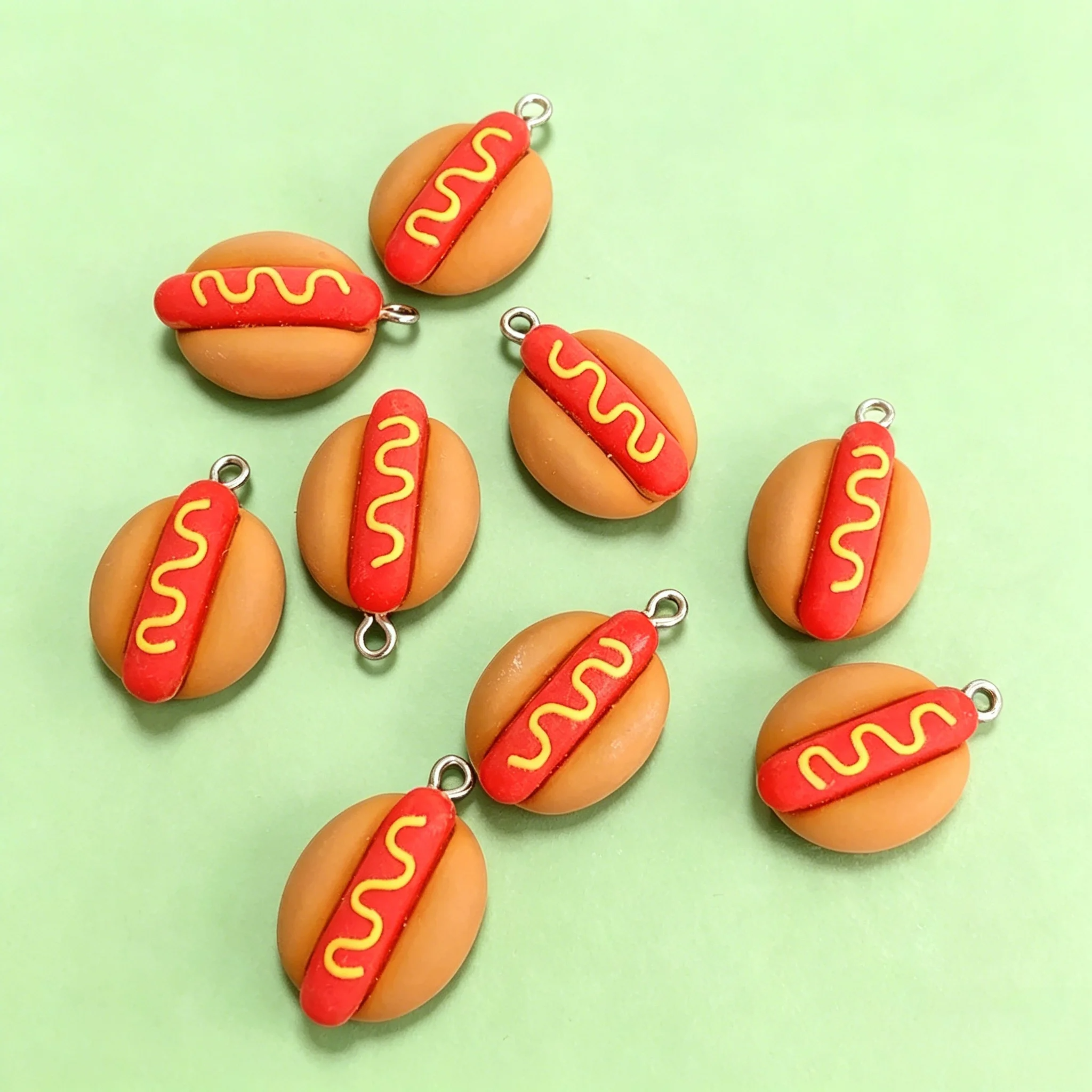 10Pcs Cute Mini Hot Dog Resin  - Resin Craft Projects recensione e prezzo