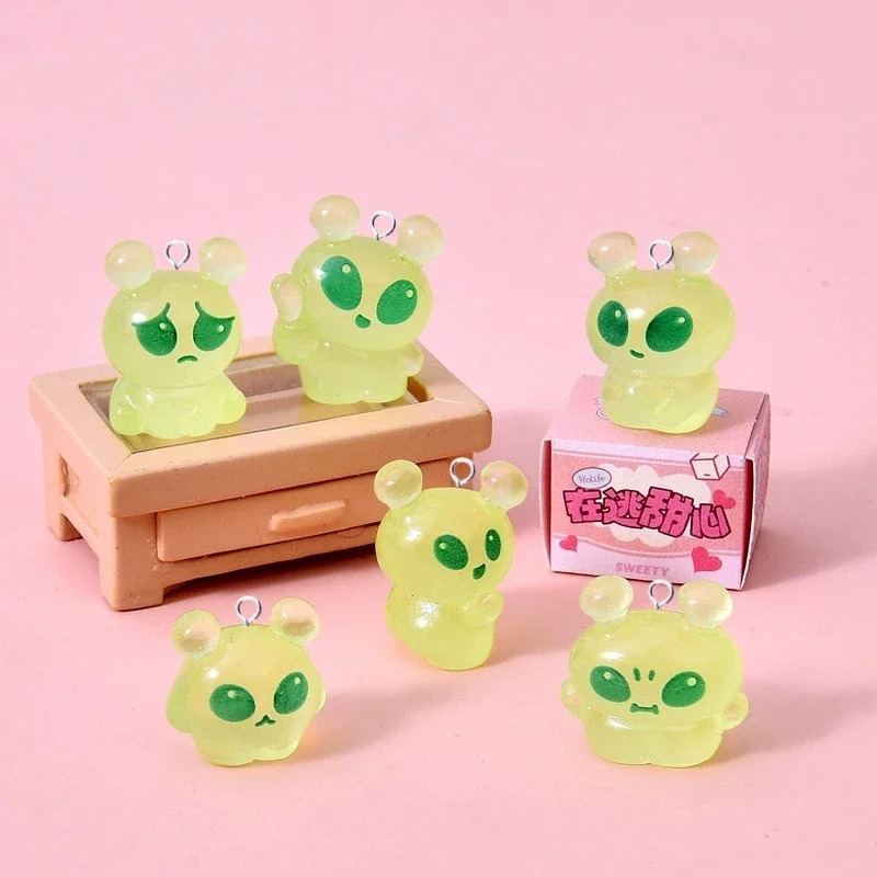 10Pcs Cute Mini Green Alien Re - Resin Craft Projects recensione e prezzo