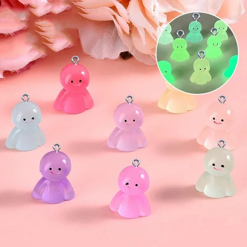 10Pcs Glow In Dark Cartoon Dol - Resin Craft Material recensione e prezzo