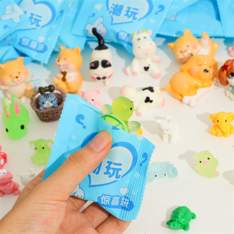 40 Pieces/Set Random Cartoon B - Resin Craft Ideas recensione e prezzo